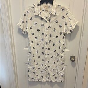Calypso White Button-Up Shirt with Black Star and Swirl Pattern